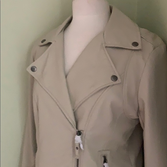 👚NWT Faux Leather Moto Jacket - Picture 3 of 16